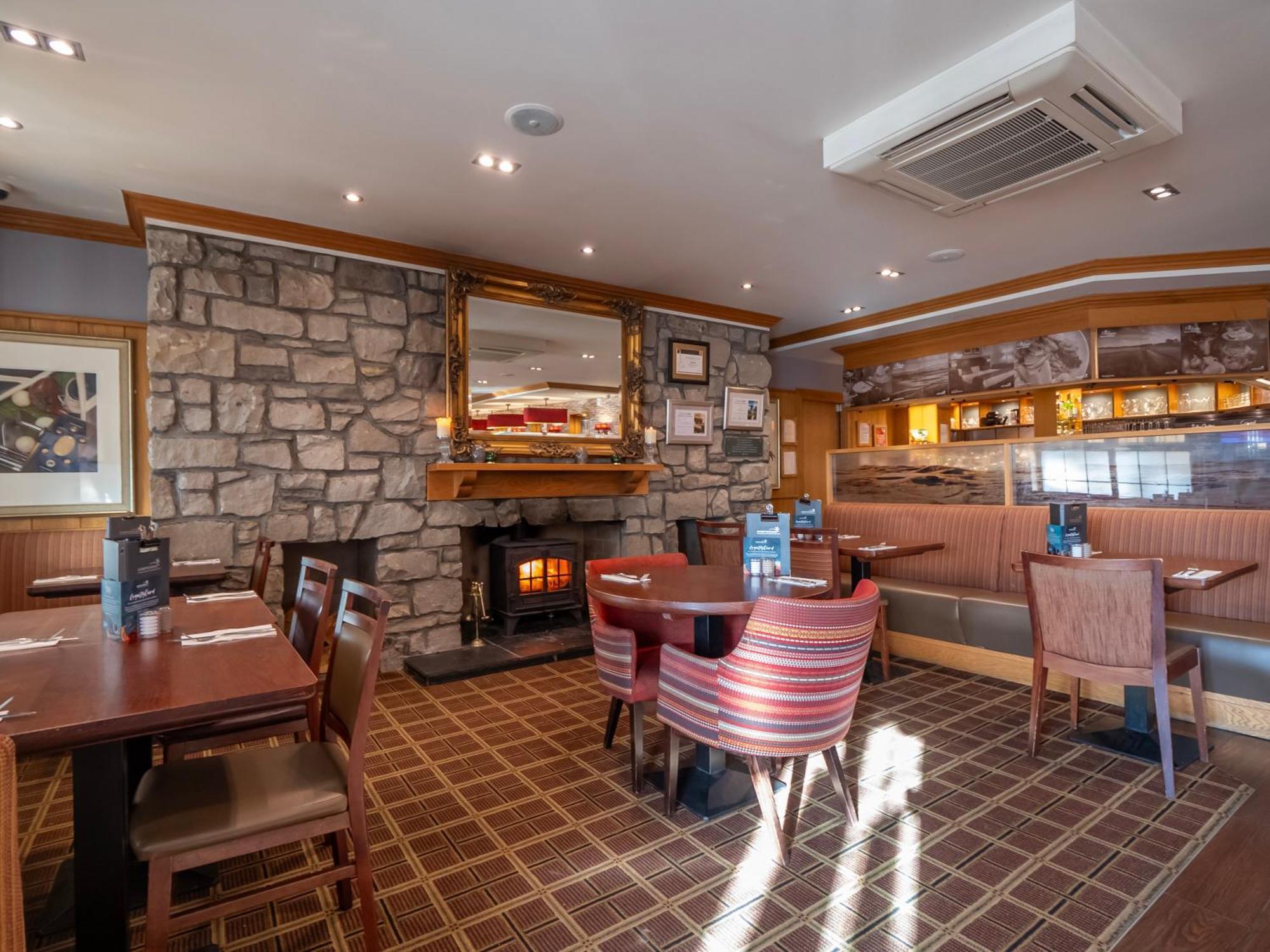 טרון The Loans Inn מראה חיצוני תמונה